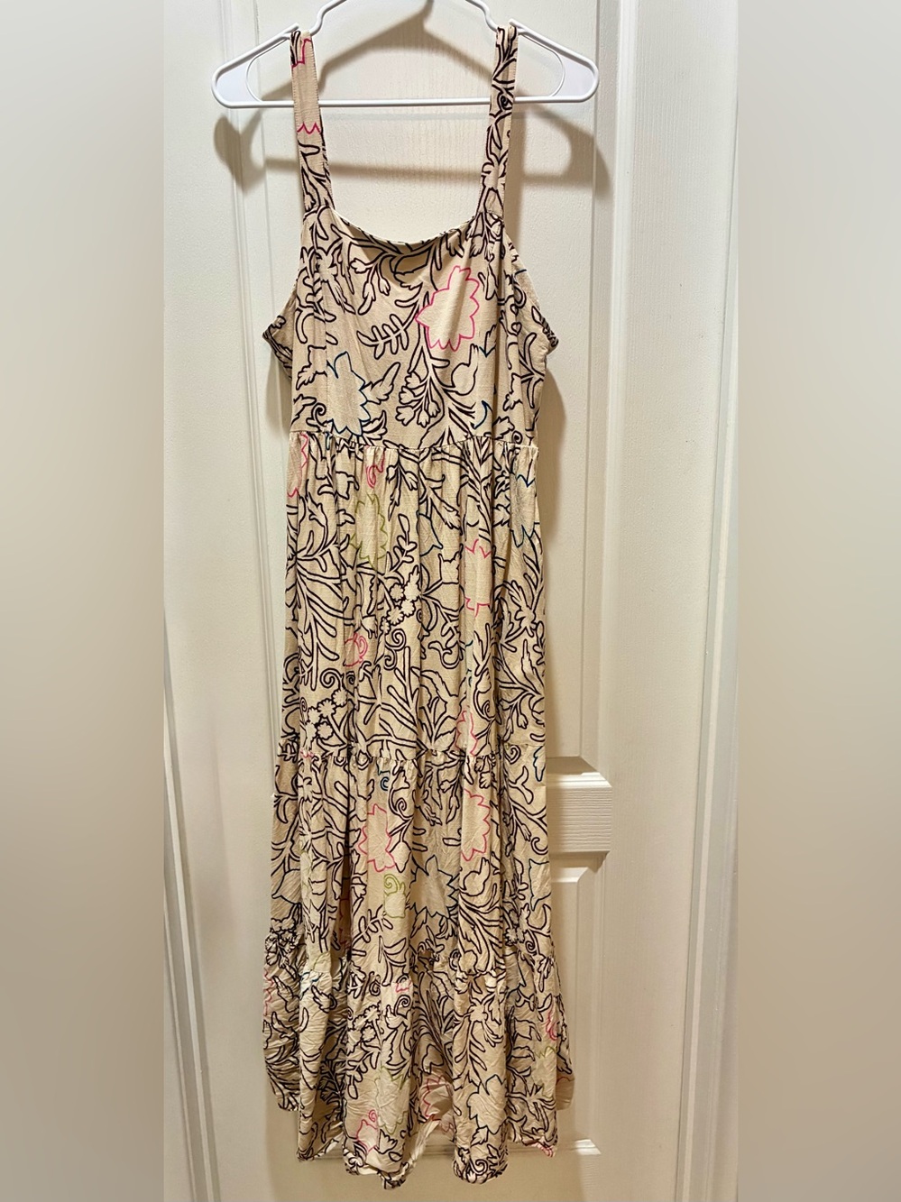 Knox Rose Beige Floral Tiered Maxi Dress with Black Outline and Pink Accents